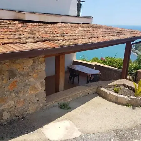 2 Bedrooms With Furnished Terrace At Piazza Palatina 5 Km Away From The Beach Apartment